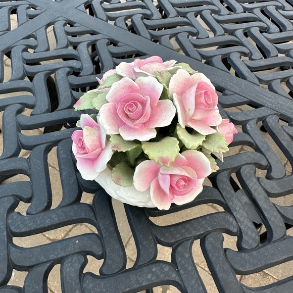 Vintage Aynsley English Fine Bone Flower Bouquet - Picture 1 of 3